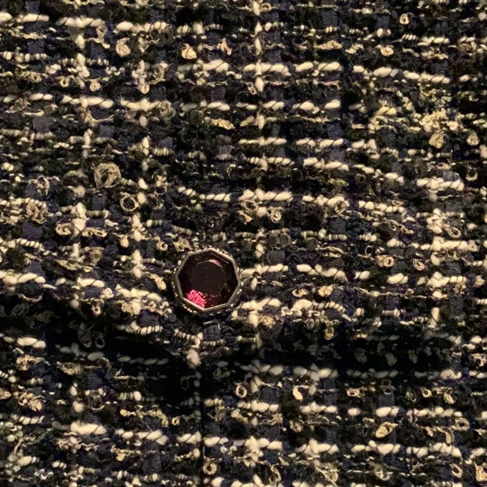 Chanel jacket - Picture 3 of 4